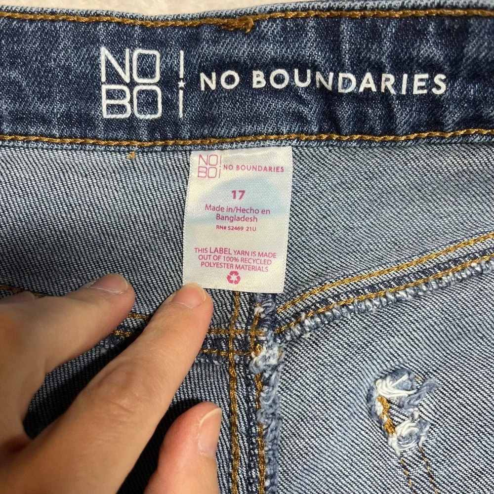 No Boundaries Bootcut Jeans Women's 17 Blue Denim Distressed Frayed Hem - 35X30